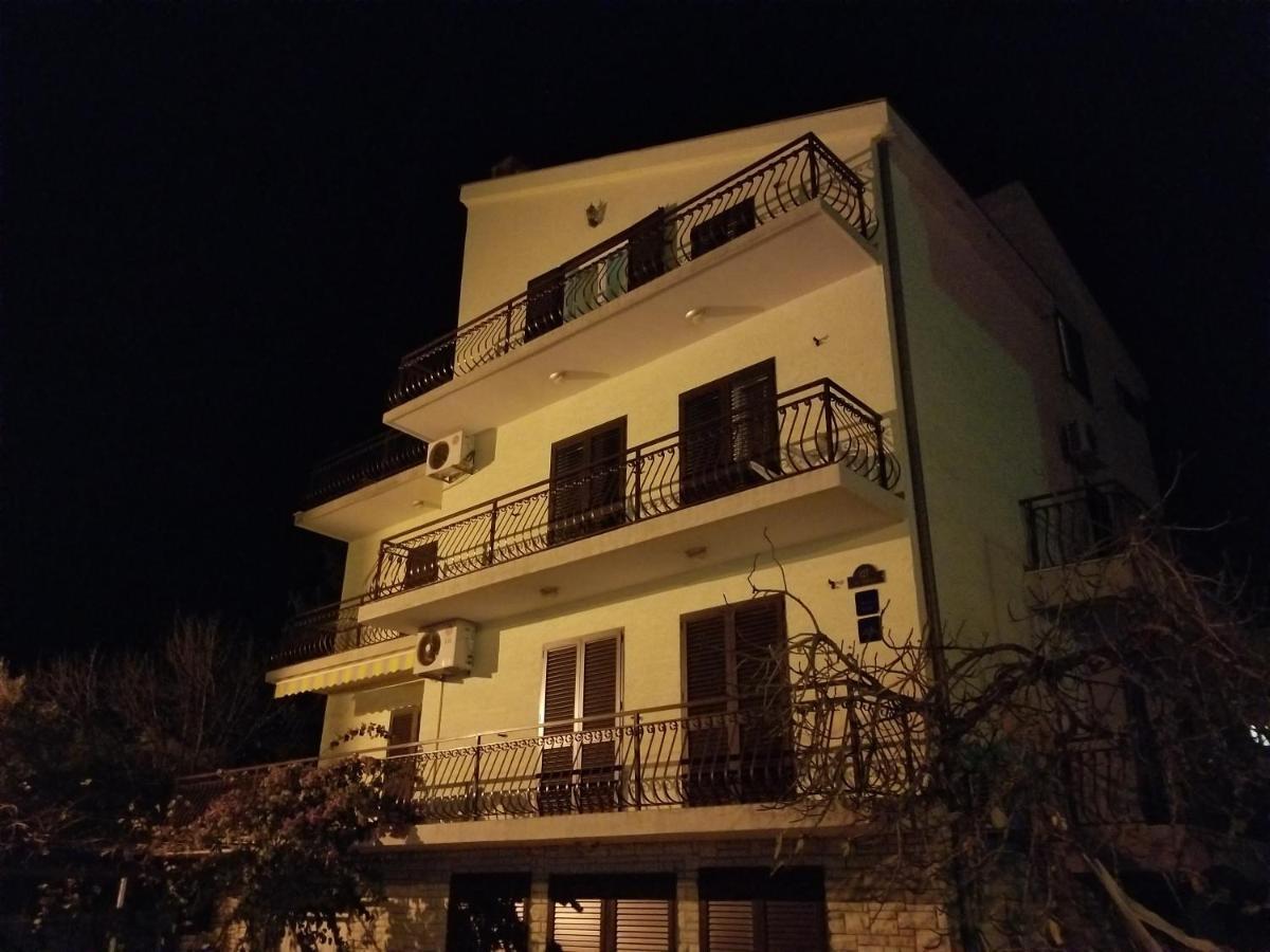 Danyja Apartments Sveti Filip i Jakov Exterior photo